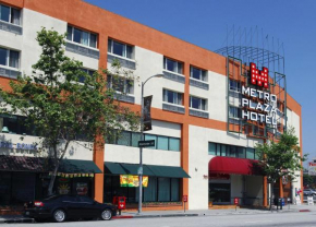 Гостиница Metro Plaza Hotel  Лос-Анджелес